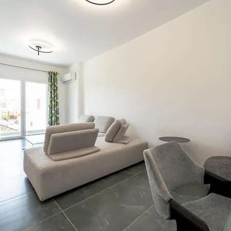 Aletreo, Rhodes Apartment