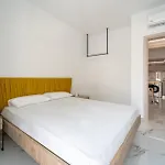 Aletreo, Rhodes 아파트 *